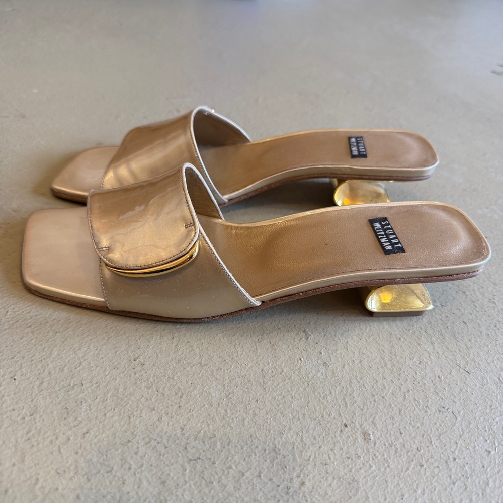 Stuart Weitzman Gold Tan Slip-On Sandals EUC